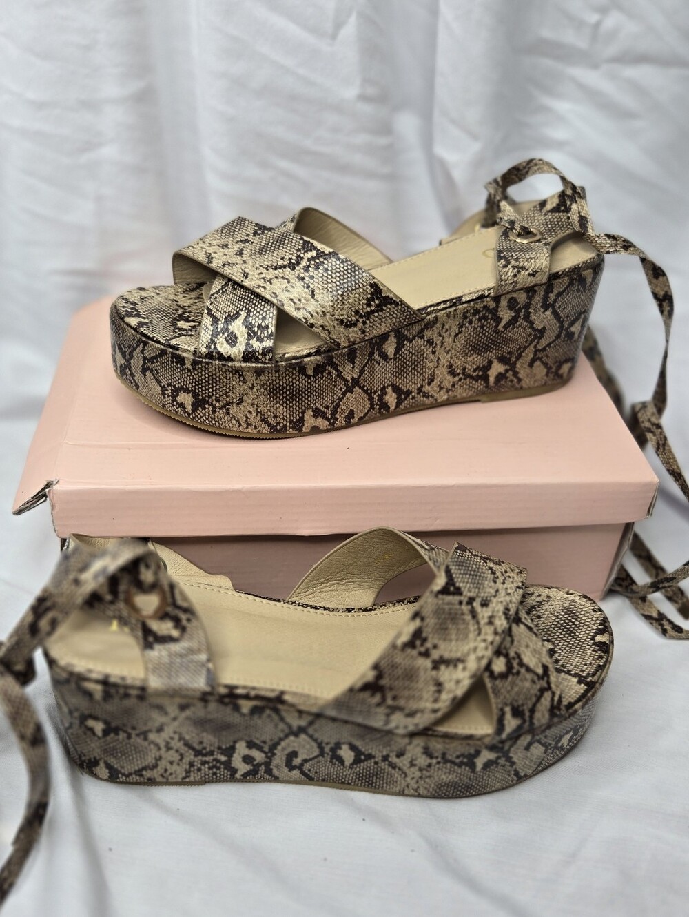 RAID Alma Women’s US 8 Beige Snake Print Platform Sandals Ankle Tie NEW BOX